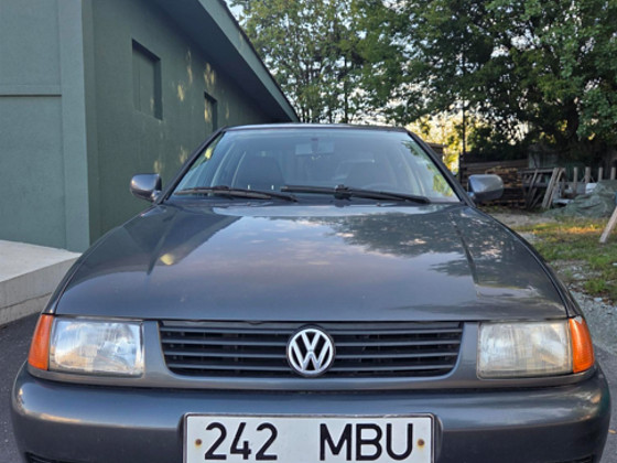 VOLKSWAGEN POLO CLASSIC