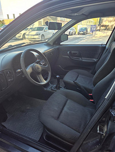 VOLKSWAGEN POLO CLASSIC (6 фото из 8)