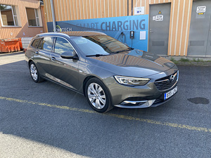 Opel Insignia (2 фото из 12)