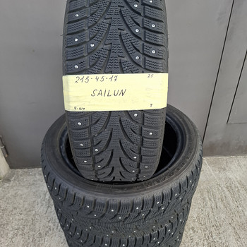 Rehvid 215-45-17. 4 tk. 7 mm. naastrehvid.