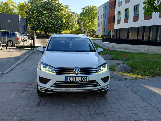Volkswagen Touareg