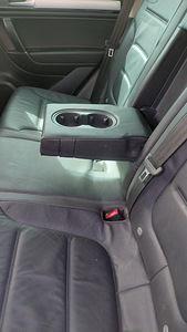 Volkswagen Touareg (11 фото из 14)
