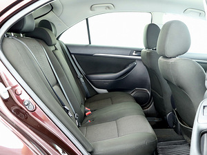 Toyota Avensis Linea Sol Facelift 1.8 95kW (7 foto / 8)