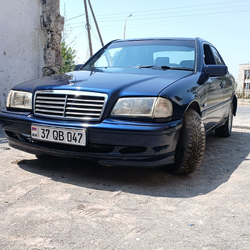 Mercedes c180 lav avto