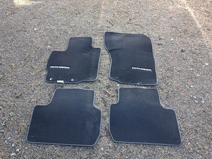 Mitsubishi Outlander jalamatid (1 foto / 1)