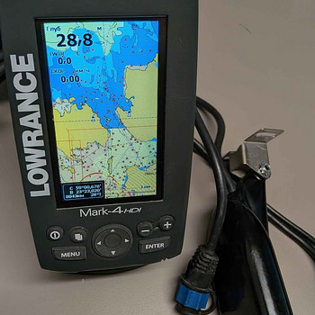4" Lowrance kajalood Navionics kaardiga