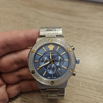 Продаются наручные часы Versace