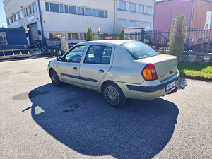 Renault Thalia (4 фото из 7)