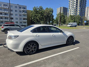 Mazda 6 GH рестайлинг (3 фото из 11)