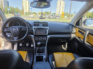 Mazda 6 GH рестайлинг (11 фото из 11)