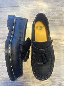 Dr.MARTENS ADRIAN YS (3 фото из 8)