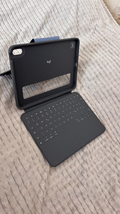 Klaviatuur iPadile (3 foto / 4)