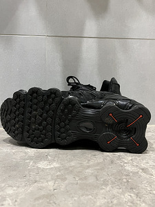 Nike Shox (2 фото из 4)