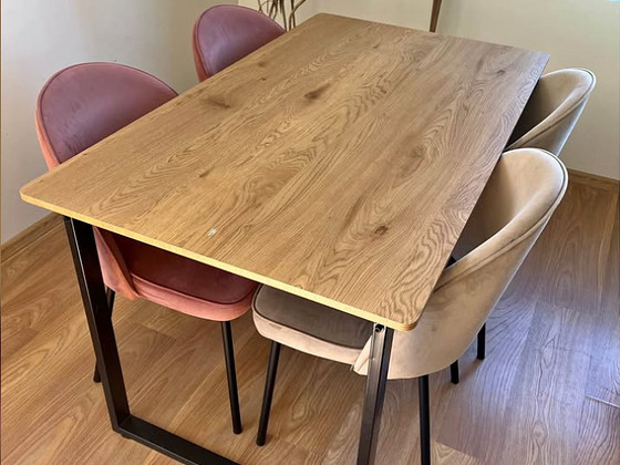 Söögilaud + 4 tooli. Lauaplaat 140x80