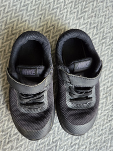 Детские кроссовки Nike, р. 28 (3 фото из 6)