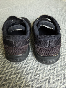 Детские кроссовки Nike, р. 28 (4 фото из 6)