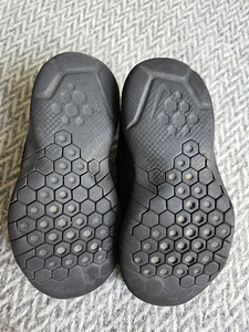 Детские кроссовки Nike, р. 28 (6 фото из 6)
