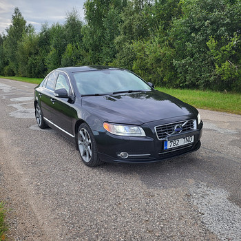 Volvo S80 2010 151 кВт