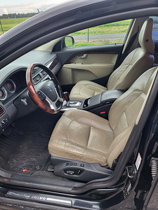 Volvo S80 2010 151 кВт (11 фото из 15)