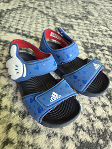 Adidas plätud/ sandaalid s27 (1 foto / 6)