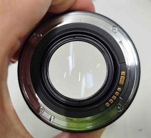 Объектив Canon (5 фото из 5)