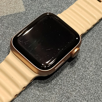 Apple Watch SE (2022) - 38mm