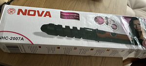 Koolutaja ja iluteip (1 foto / 2)