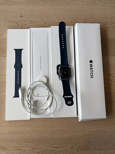 Apple Watch SE 45 мм 1-го поколения (2 фото из 2)