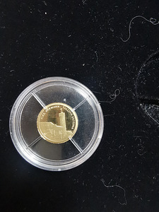 Продам золотую монету (1 фото из 3)