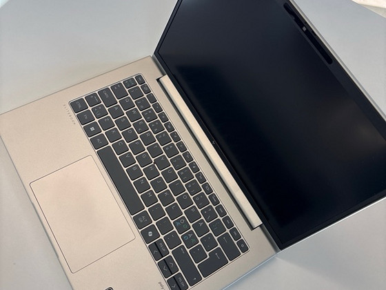 HP EliteBook 640 G10