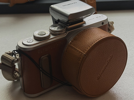 Olympus PEN E-PL8