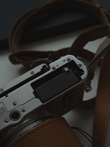 Olympus PEN E-PL8 (3 фото из 3)