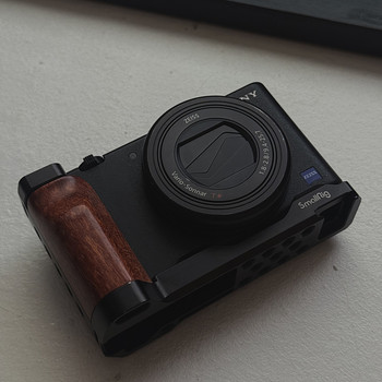 Sony ZV-1 + рукоятка SmallRig