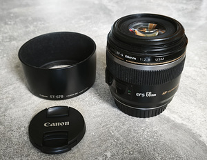 Canon EF-s 60 мм 1:2,8 USM Macro (2 фото из 6)