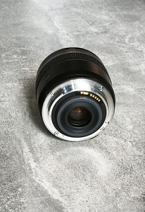 Canon EF-s 60 мм 1:2,8 USM Macro (5 фото из 6)