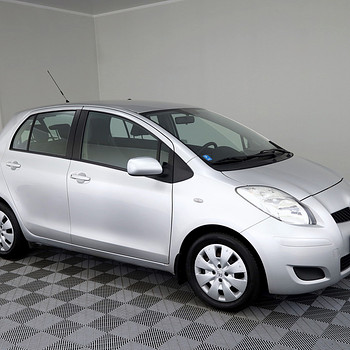 Toyota Yaris Linea Sol Facelift ATM 1.3 74kW