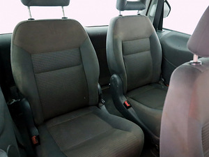 SEAT Alhambra Comfortline Facelift 1.9 TDI 85kW (8 фото из 8)