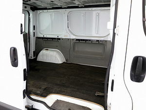 Opel Vivaro Van 1.9 CDTi 60kW (7 фото из 8)