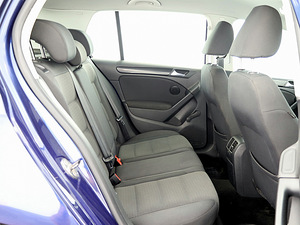 Volkswagen Golf Comfortline ATM 2.0 TDI 81kW (8 фото из 8)