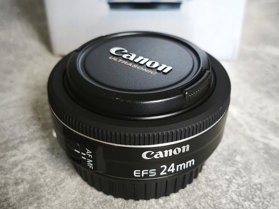 Canon EF-s 24 мм 1:2,8 STM