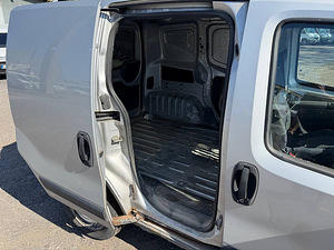 Peugeot Bipper Van 1.4 54kW (7 фото из 8)