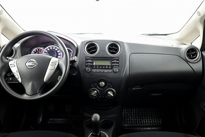 Nissan Note Elegance 1.2 59kW (5 фото из 8)
