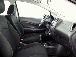 Nissan Note Elegance 1.2 59kW (6 фото из 8)