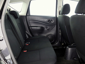 Nissan Note Elegance 1.2 59kW (7 фото из 8)