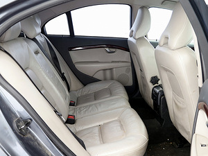 Volvo S80 Summum ATM 2.4 D5 120kW (7 фото из 7)