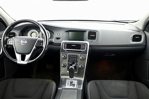 Volvo V60 Summum ATM 2.0 D5 120kW (5 фото из 7)