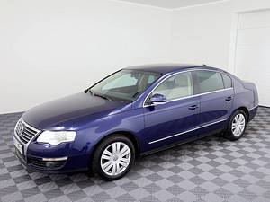 Volkswagen Passat Highline ATM 2.0 110kW (2 фото из 7)