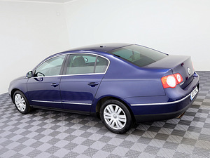 Volkswagen Passat Highline ATM 2.0 110kW (4 фото из 7)