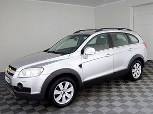 Chevrolet Captiva Luxury ATM 2.0 VCDi 110kW (2 фото из 7)