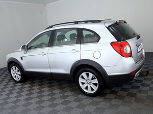 Chevrolet Captiva Luxury ATM 2.0 VCDi 110kW (4 фото из 7)